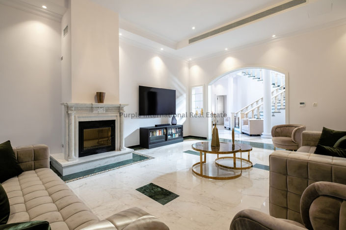 Image No.8-6 Bed Villa for sale