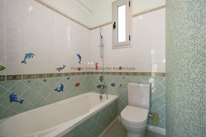 Image No.18-Villa de 4 chambres à vendre à Germasogeia