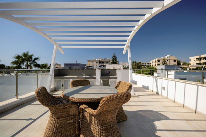 Image No.40-Villa de 4 chambres à vendre à Germasogeia