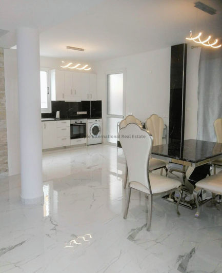 Image No.4-Villa de 5 chambres à vendre à Germasogeia