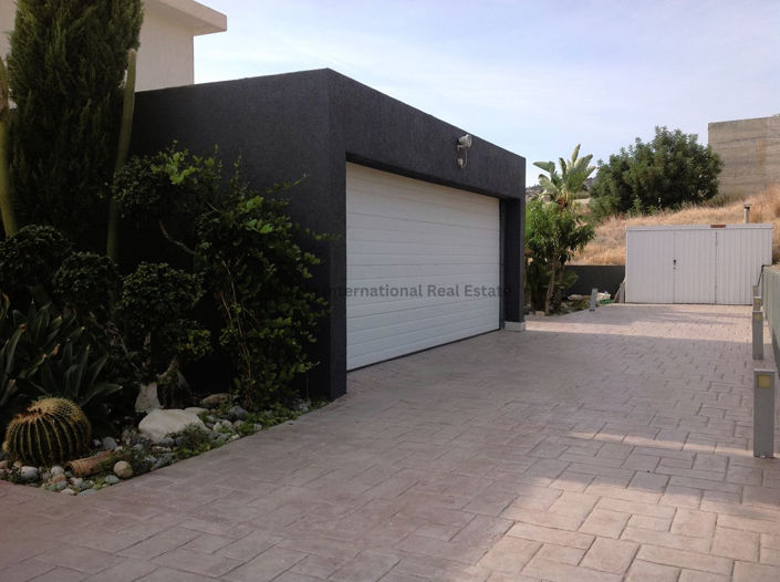 Image No.15-6 Bed Villa for sale