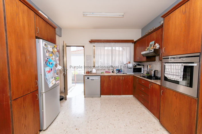 Image No.53-6 Bed Property for sale