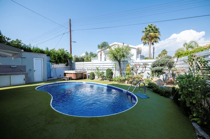 Image No.11-Villa de 5 chambres à vendre à Germasogeia