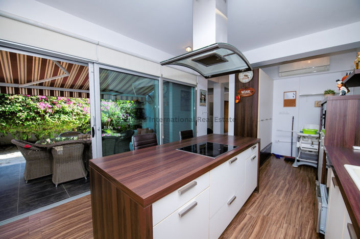 Image No.4-Villa de 5 chambres à vendre à Germasogeia