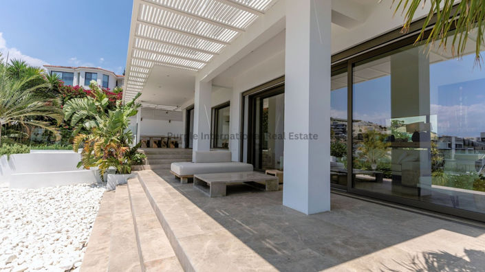 Image No.20-5 Bed Villa for sale