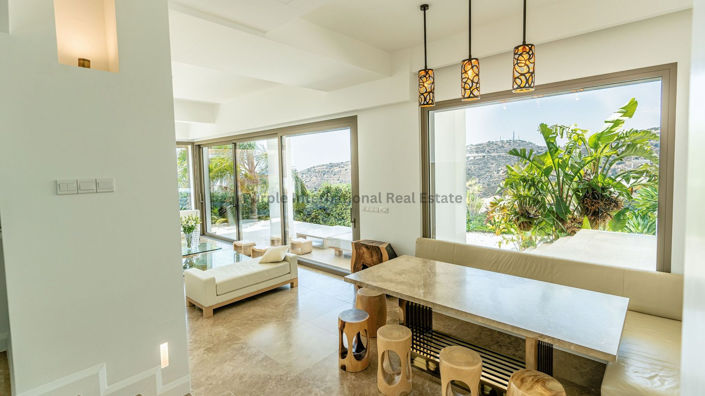 Image No.3-5 Bed Villa for sale