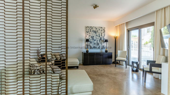 Image No.7-5 Bed Villa for sale