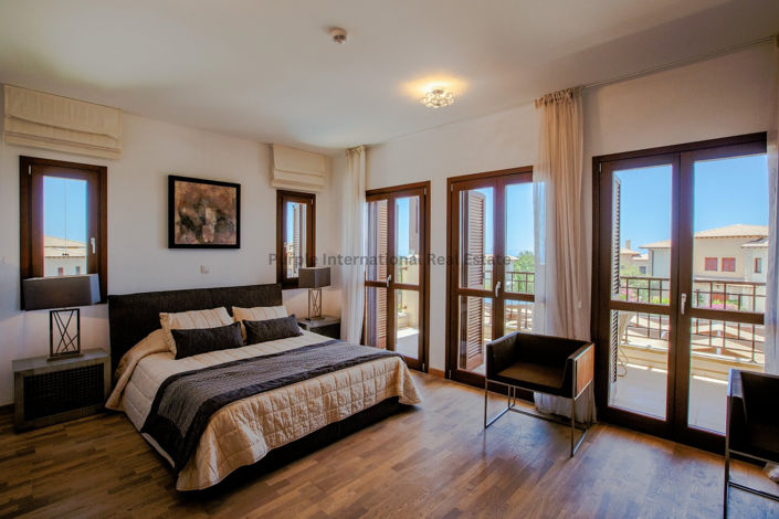 Image No.12-3 Bed Villa for sale