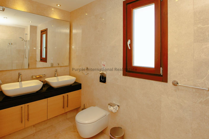 Image No.15-3 Bed Villa for sale