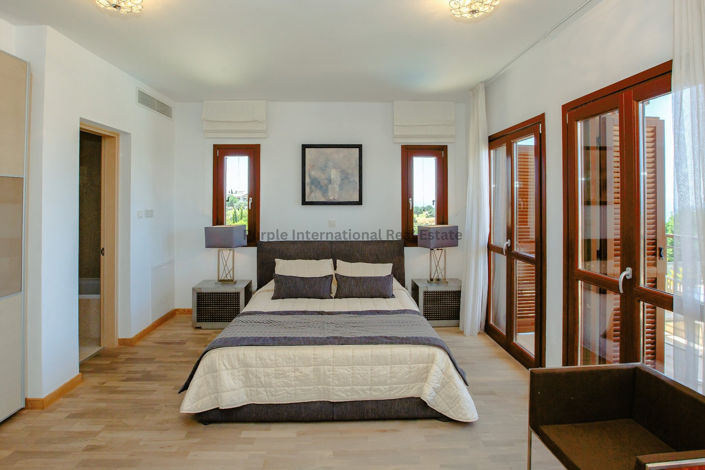 Image No.9-3 Bed Villa for sale