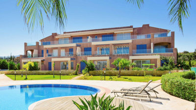 1 - Polis, Apartment