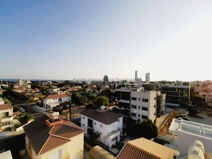 Image No.12-6 Bed Villa for sale