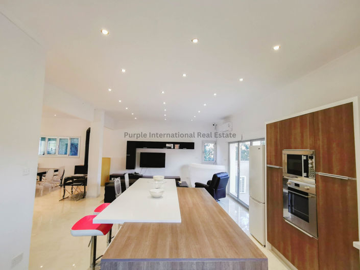 Image No.8-6 Bed Villa for sale