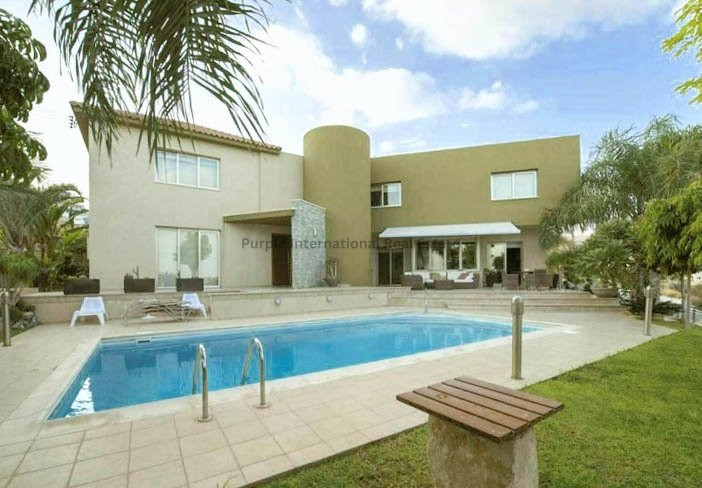 Image No.1-5 Bed Villa for sale