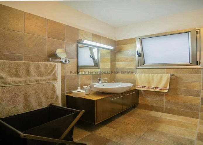 Image No.12-Villa de 5 chambres à vendre à Agios Athanasios