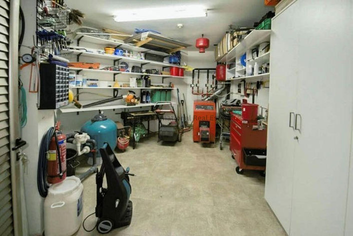 Image No.25-Villa de 5 chambres à vendre à Agios Athanasios