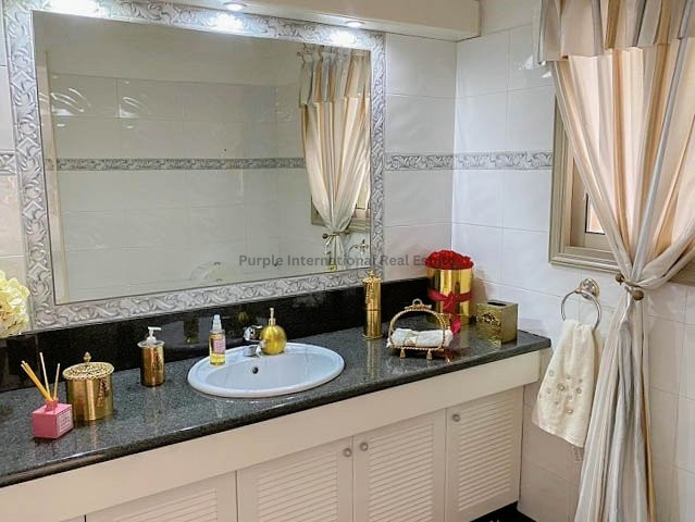 Image No.13-6 Bed Villa for sale