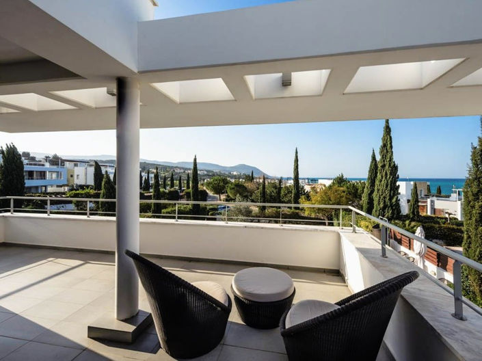 Image No.3-Villa de 4 chambres à vendre à Lachi