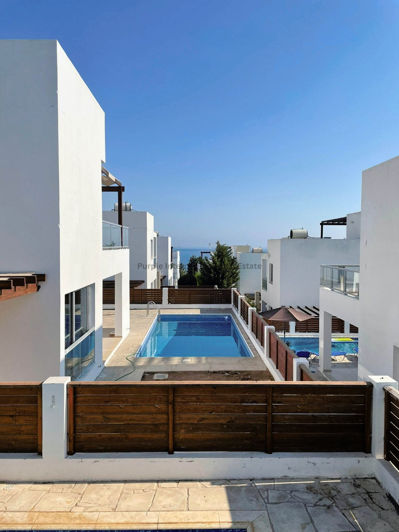 Image No.1-3 Bed Villa for sale