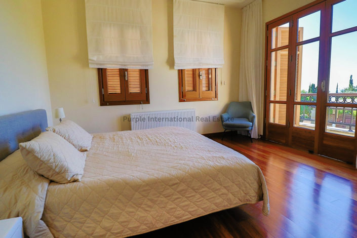 Image No.20-5 Bed Villa for sale