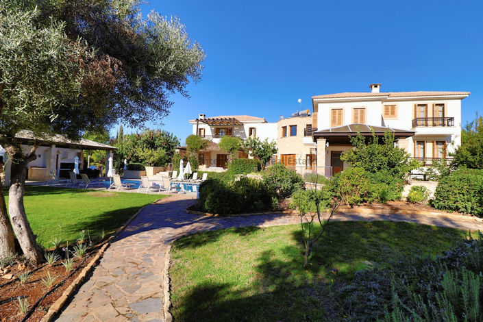 Image No.32-5 Bed Villa for sale