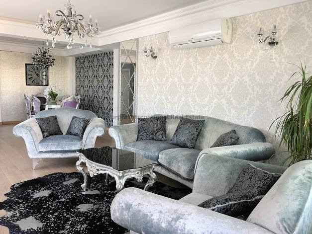 Image No.1-3 Bed Apartment for sale