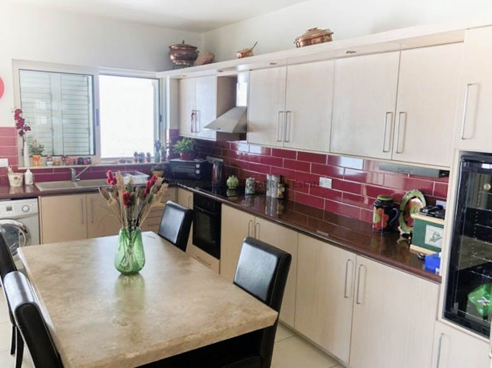 Image No.3-4 Bed Villa for sale