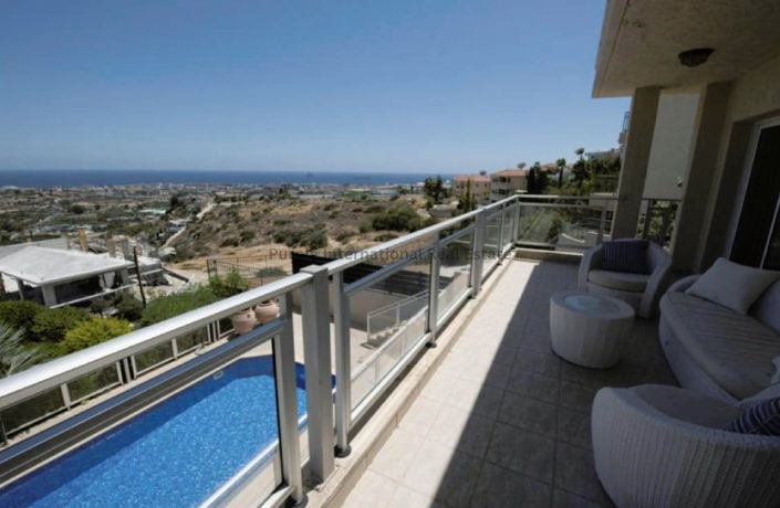 Image No.4-Villa de 4 chambres à vendre à Germasogeia