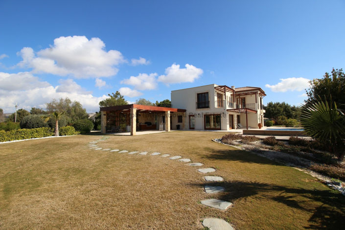 Image No.5-6 Bed Villa for sale