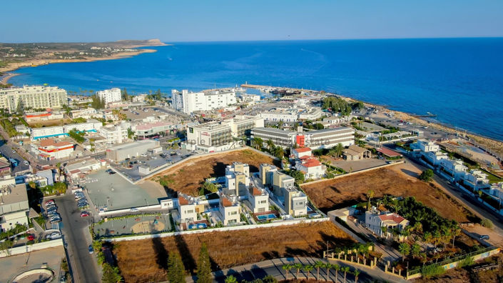 Image No.4-4 Bed Villa for sale