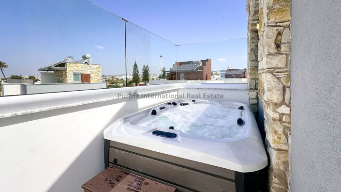 Image No.42-4 Bed Villa for sale