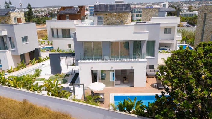 Image No.9-4 Bed Villa for sale