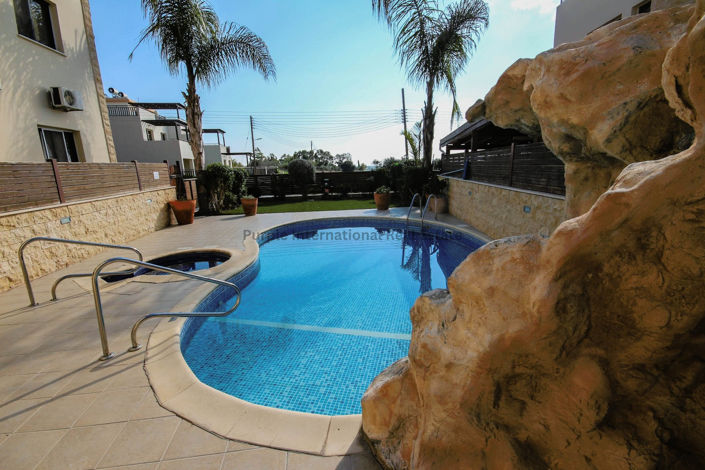 Image No.1-2 Bed Apartment for sale