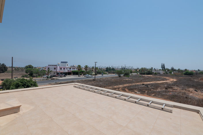 Image No.14-Villa de 4 chambres à vendre à Frenaros