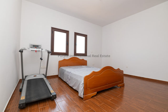 Image No.21-Villa de 4 chambres à vendre à Frenaros