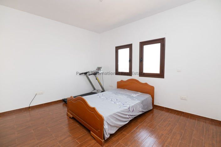 Image No.22-Villa de 4 chambres à vendre à Frenaros