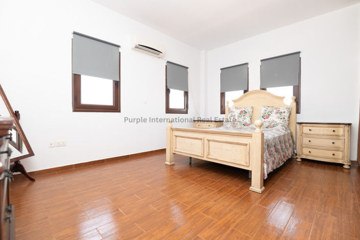 Image No.23-Villa de 4 chambres à vendre à Frenaros