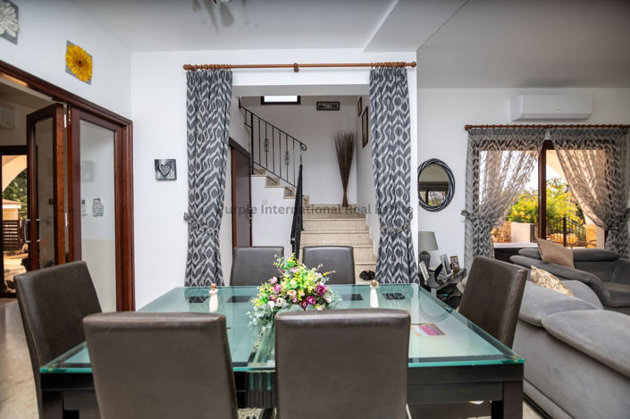 Image No.8-Villa de 3 chambres à vendre à Frenaros