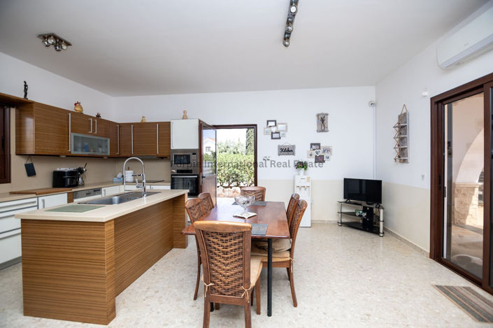 Image No.9-Villa de 3 chambres à vendre à Frenaros