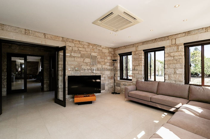 Image No.15-6 Bed Villa for sale