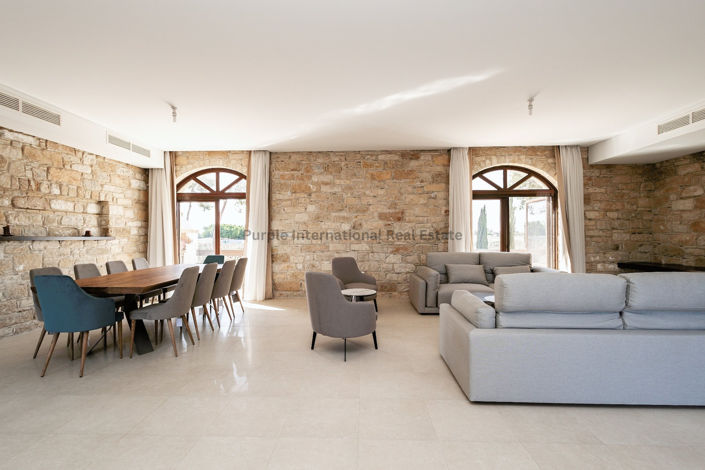 Image No.9-6 Bed Villa for sale