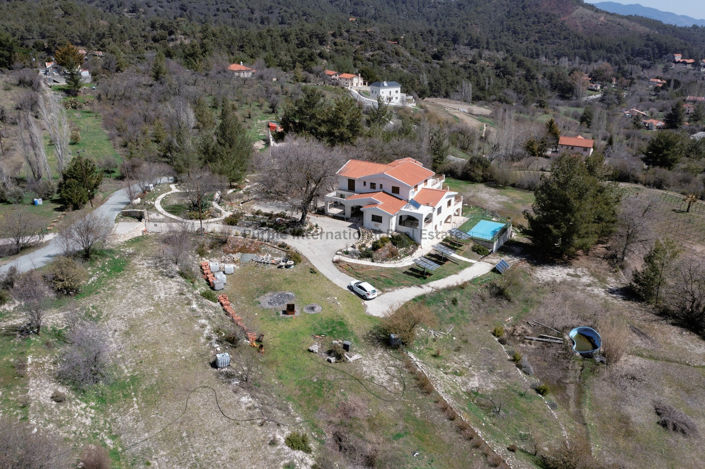 Image No.76-Villa de 5 chambres à vendre à Pera Pedi