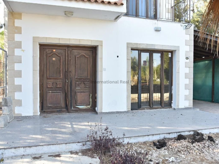 Image No.20-3 Bed Villa for sale