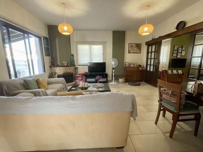 Image No.10-4 Bed Villa for sale