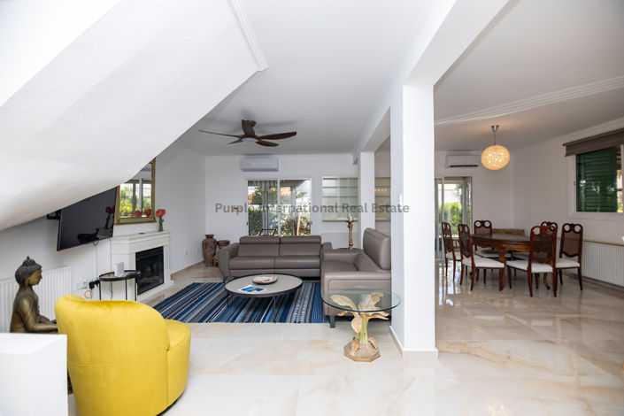 Image No.12-3 Bed Villa for sale