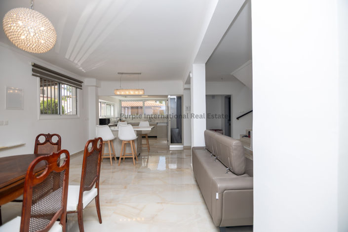 Image No.19-3 Bed Villa for sale