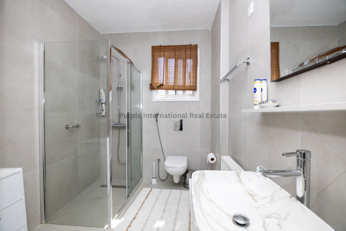 Image No.10-3 Bed Villa for sale