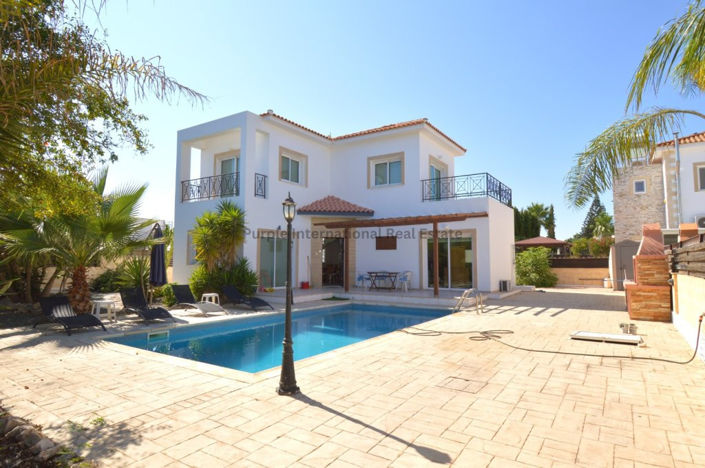 Image No.1-3 Bed Villa for sale