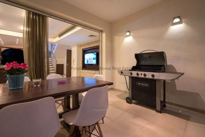 Image No.10-Villa de 6 chambres à vendre à Universal