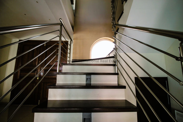 Image No.12-Villa de 6 chambres à vendre à Universal